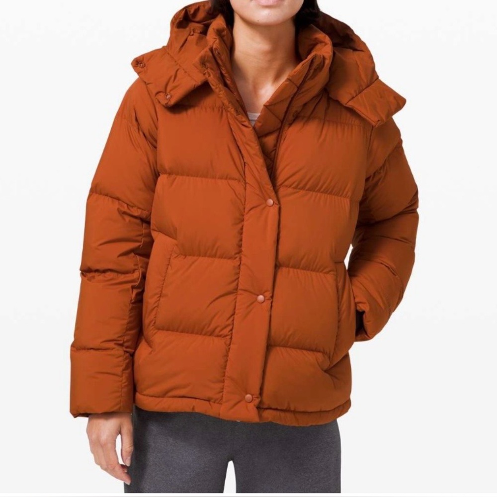 LULULEMON Wunder Puff 600-Down-Fill Jacket. Very warm in gorgeous rust colour.